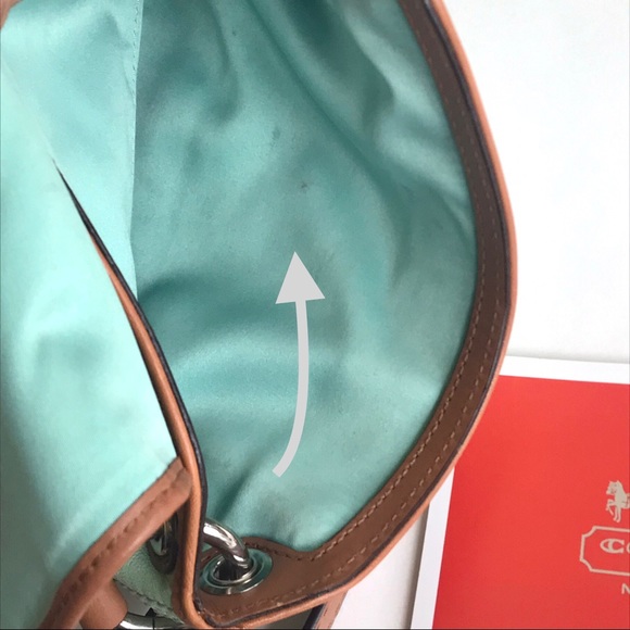 Coach POPPY Color-Block Aqua Green/Chartreuse Leather Flap Crossbody 48941
SVB4J - Picture 11 of 15